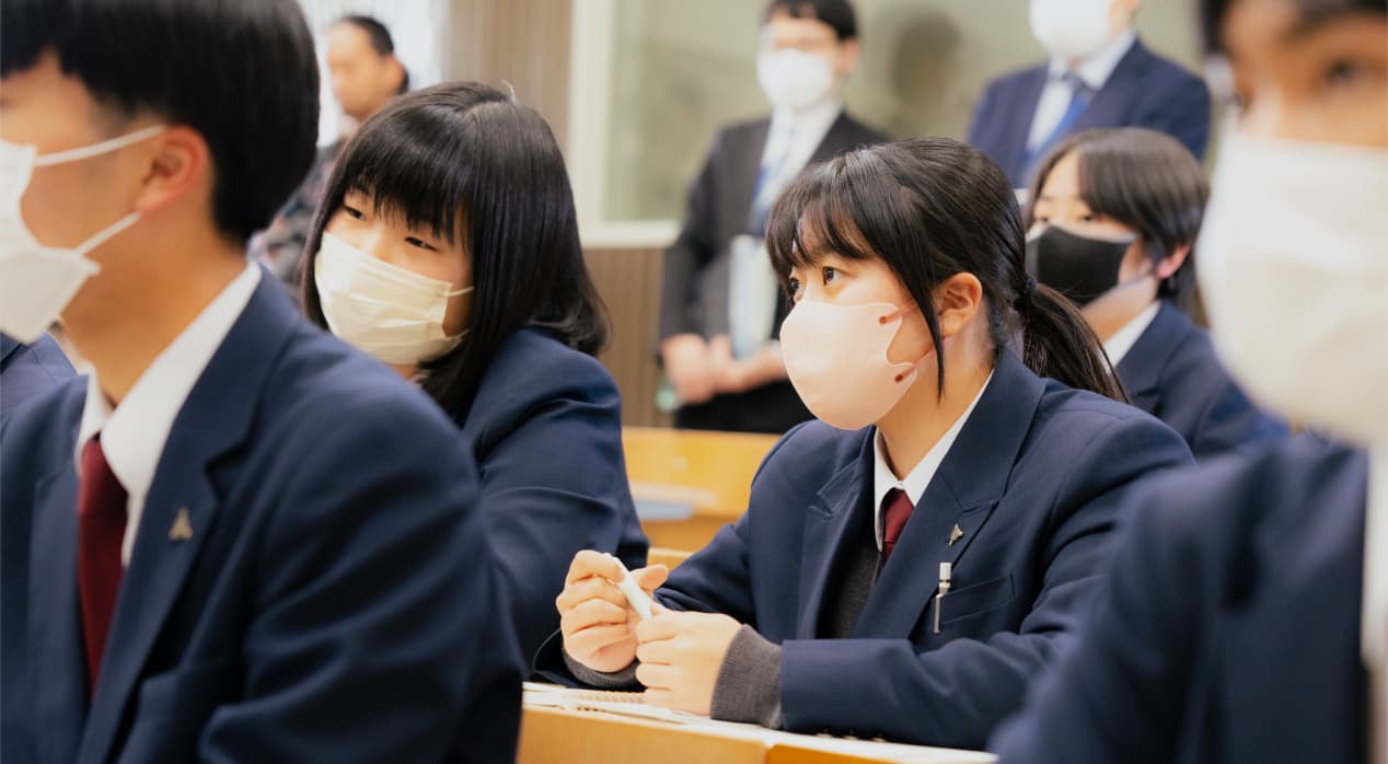 Project04レンタルキャンピングカー標高835m、天皇が眺めた星空を見るための移動式ホテルを